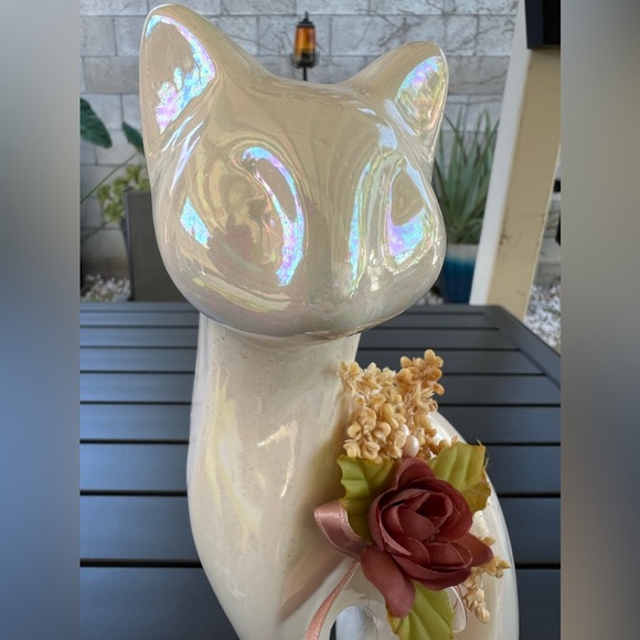 Vintage 1970s Iridescent Ceramic Cat - Picture 10 of 10
